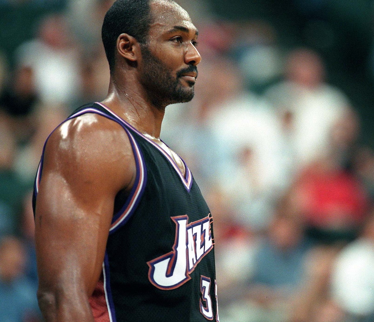 牢牢掌控了 牢牢掌控了