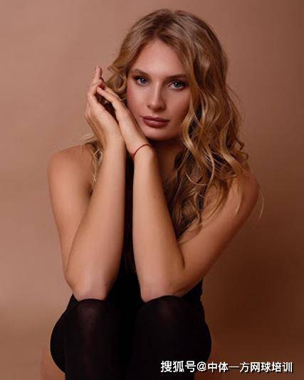 因此他极为 因此他极为